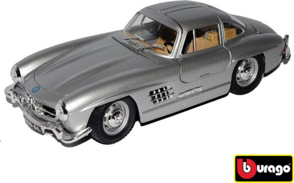Bburago 1:24 Mercedes Benz 300SL stříbrná 18-22023